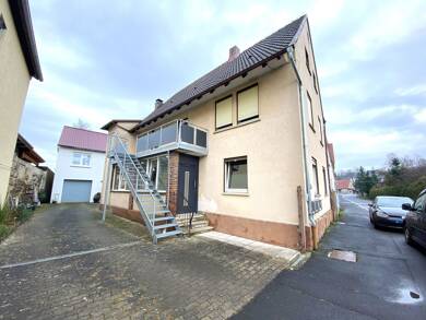 Wohnung zur Miete 310 € 3 Zimmer 65 m² 1. Geschoss frei ab 01.08.2025 Neubrückenstraße Poppenlauer Maßbach 97711