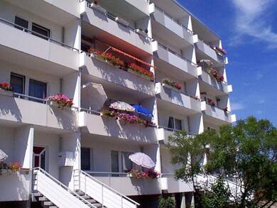 Wohnung zur Miete 437 € 2 Zimmer 54,6 m² 4. Geschoss frei ab 01.08.2025 Hans-Grade-Straße 77 Gneisenauring Magdeburg 39130