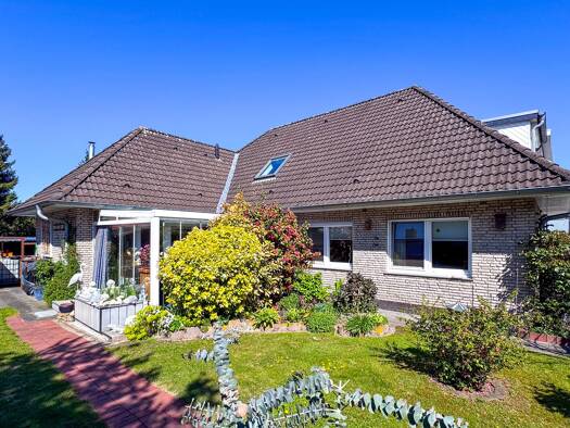 Einfamilienhaus zum Kauf 449.000 € 8 Zimmer 205,8 m² 458 m² Grundstück Rastede I Rastede 26180