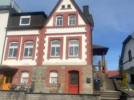 Doppelhaushälfte zum Kauf provisionsfrei 349.000 € 6 Zimmer 141 m² 367 m² Grundstück Herborn 35745