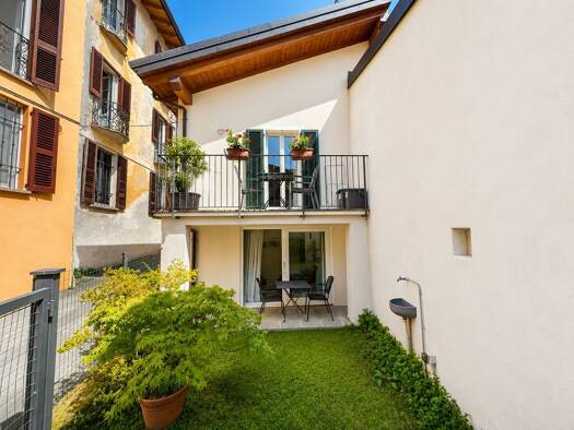 Mehrfamilienhaus zum Kauf 260.000 € 2 Zimmer 61 m² frei ab sofort Via Primo Maggio 1, Suna Verbania 28925
