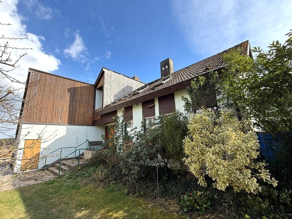 Immobilie in Lichtenau - 2-Familienhaus mit Doppelgarage - Bild 2