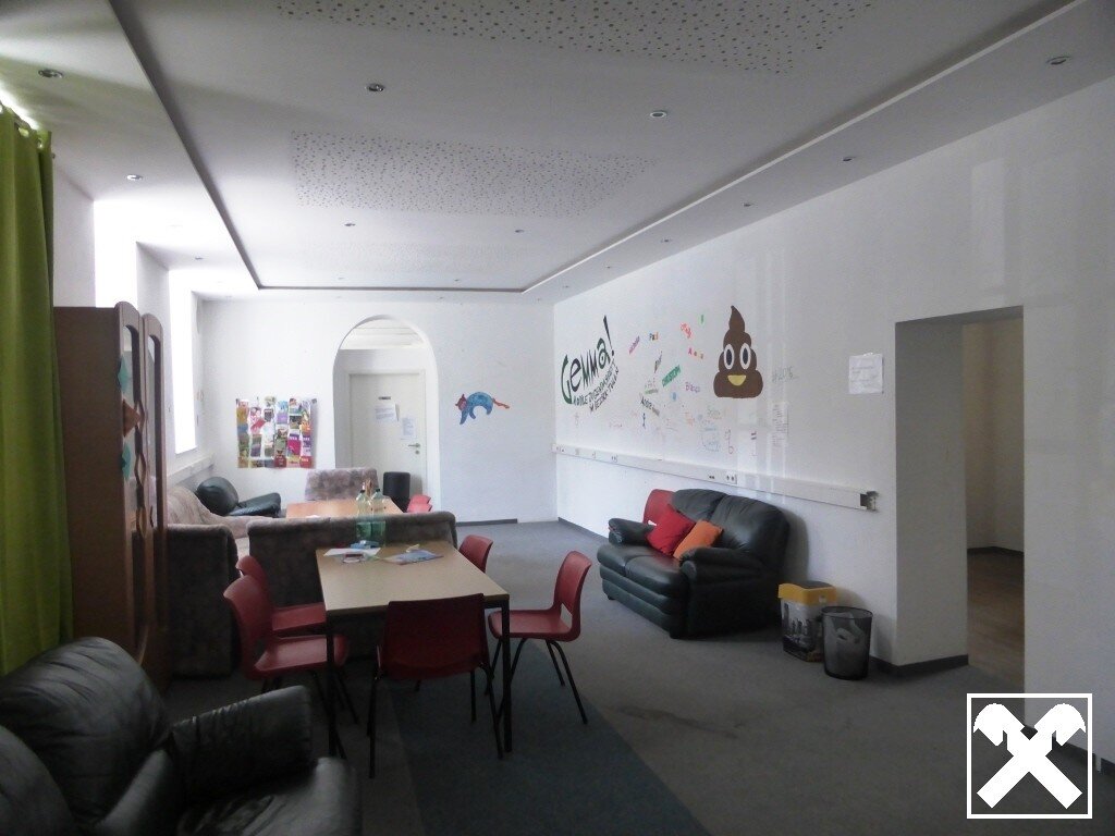 Laden zum Kauf 180.000 € 3 Zimmer Großweikersdorf 3701