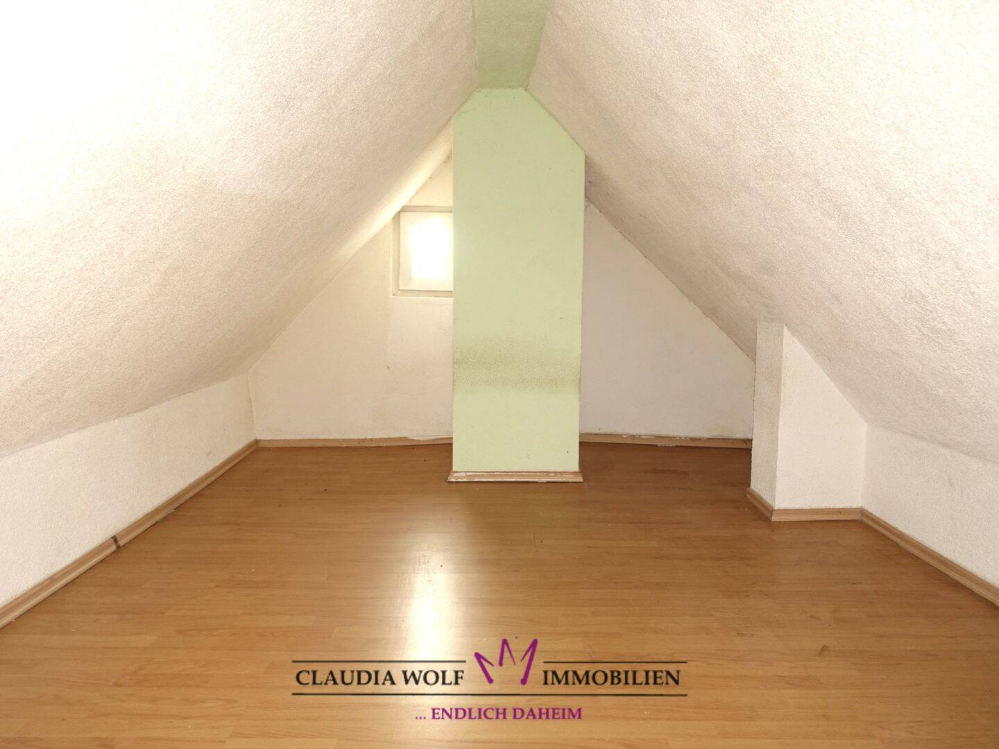 Immobilie in Feuchtwangen - *** SOLIDE KAPITALANLAGE - Voll saniertes Fünf-Familienhaus in Feuchtwangen-Zehdorf *** - Bild 4