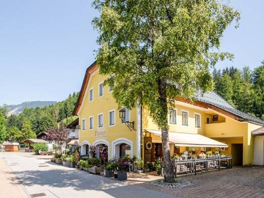 Haus zum Kauf 1.970.000 € 613 m² Grundstück Fieberbrunn 6391