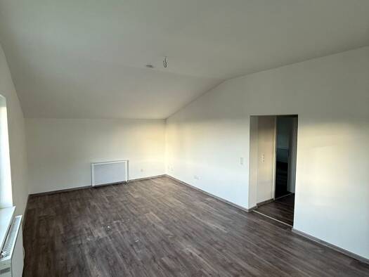 Wohnung zur Miete 550 € 2 Zimmer 54,7 m² Geschoss 1/2 frei ab sofort Kirchweg 9 Brand Marktredwitz 95615