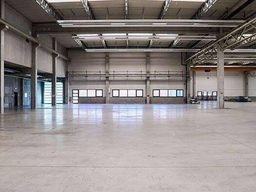 Bürofläche zur Miete provisionsfrei 150 m² Bürofläche teilbar ab 15 m² Salzstraße 3 Neukirchen Reinsberg 09629