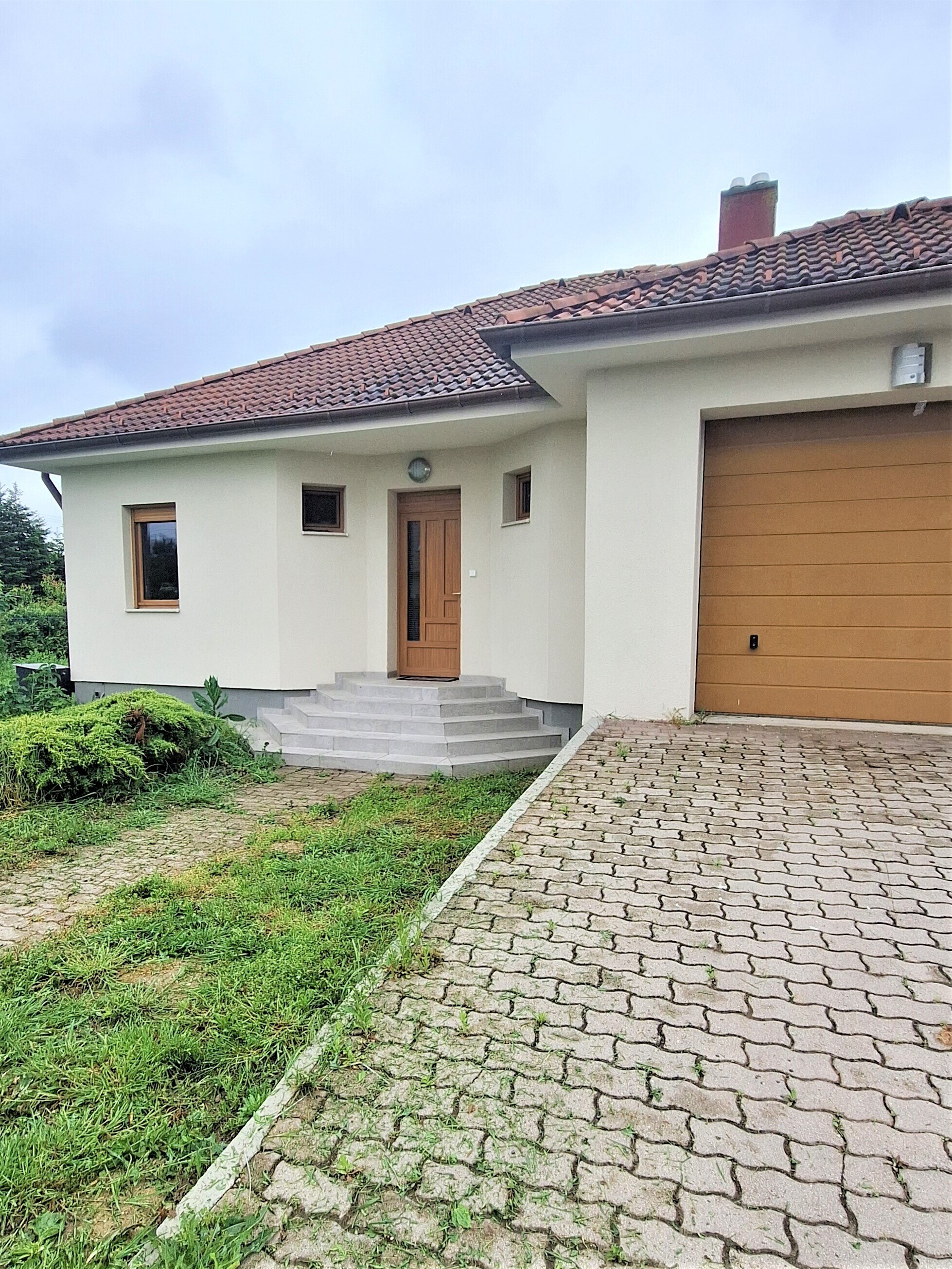 Bungalow zum Kauf 320.000 € 3 Zimmer 130 m²<br/>Wohnfläche 1.025 m²<br/>Grundstück ab sofort<br/>Verfügbarkeit Sopron 9400