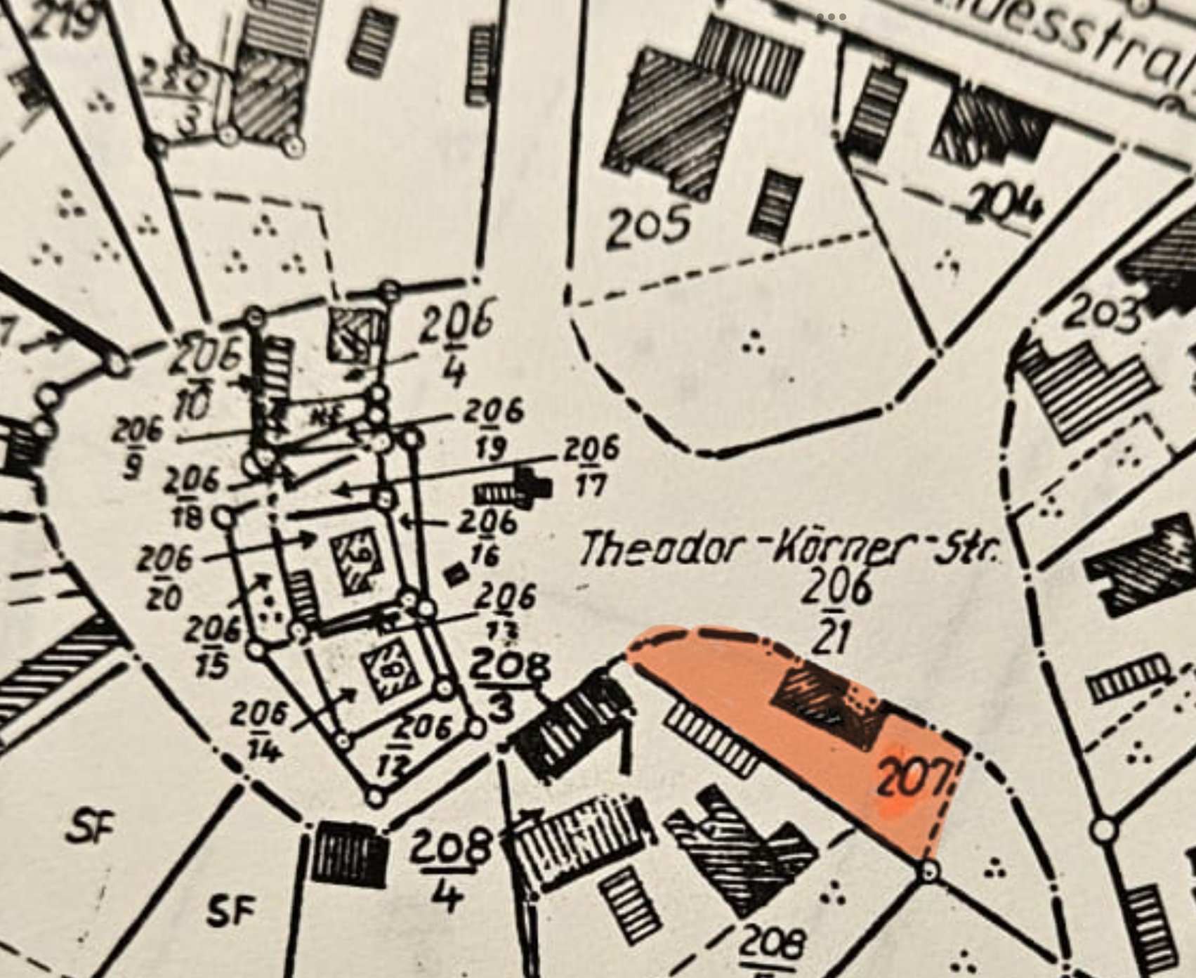 Wohnung zur Miete 225 € 12 Zimmer 200 m²<br/>Wohnfläche Theodor-Körner-Straße 3 Wöbbelin Wöbbelin 19288