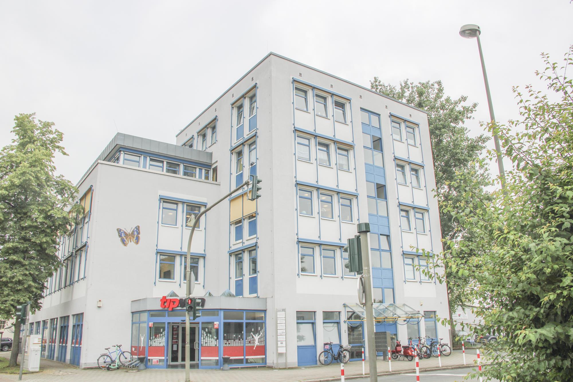 Bürofläche zur Miete 1.520 € 7 Zimmer 145 m²<br/>Bürofläche ab 145 m²<br/>Teilbarkeit Hilpertstraße 23 Rathenau Erlangen 91052