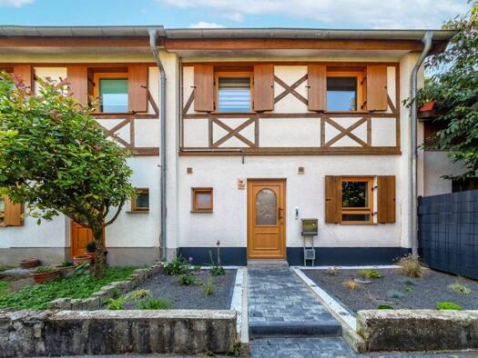 Reihenmittelhaus zur Miete 2.500 € 5 Zimmer 141 m² 135 m² Grundstück Gau-Bischofsheim 55296