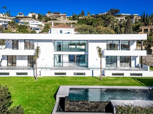 Villa zum Kauf 4.000.000 € 6 Zimmer 1.000 m² 2.500 m² Grundstück Estepona 29680