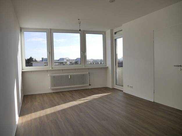 Wohnung zur Miete 882 € 2 Zimmer 65,2 m² 2. Geschoss frei ab 10.08.2026 Goethestraße 138 Bischofsheim Maintal 63477