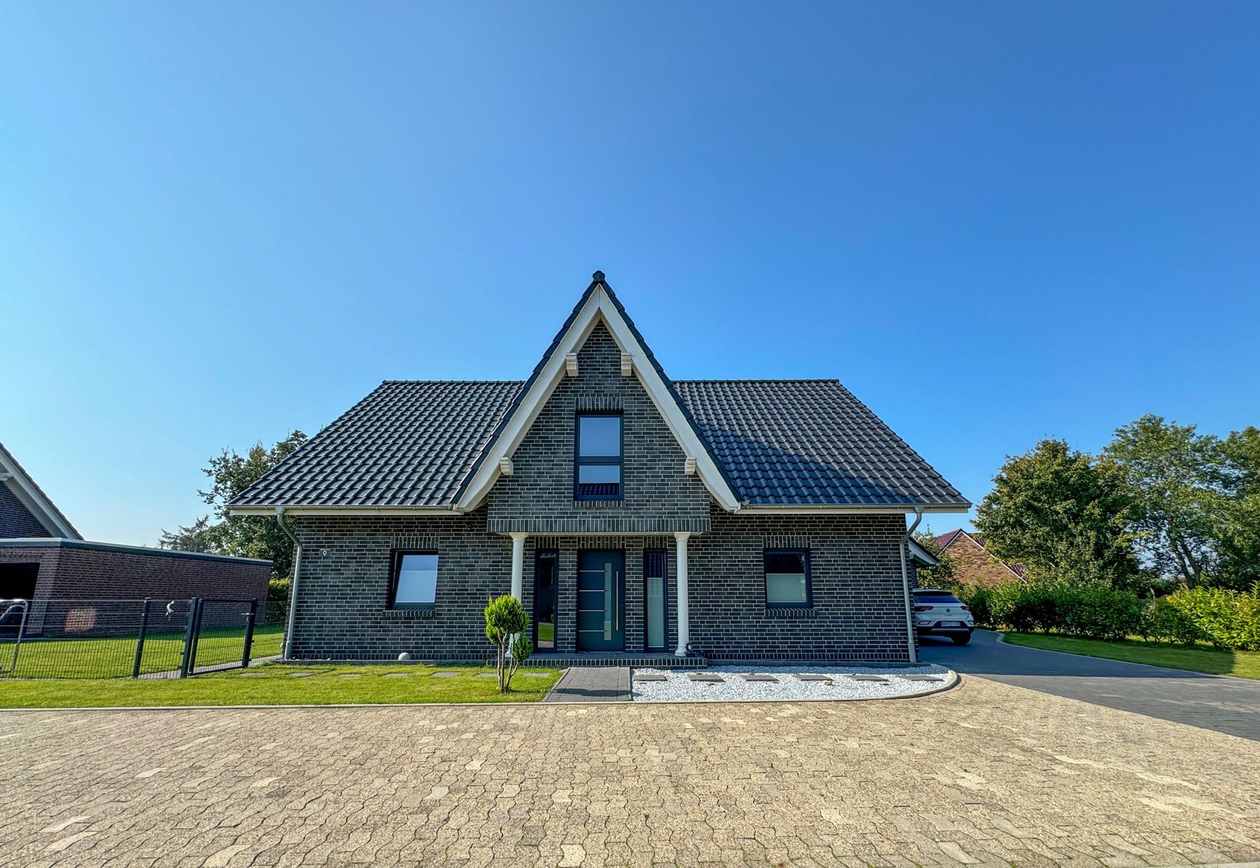 Einfamilienhaus zum Kauf 487.000 € 5 Zimmer 187 m²<br/>Wohnfläche 872 m²<br/>Grundstück Großheide Großheide 26532