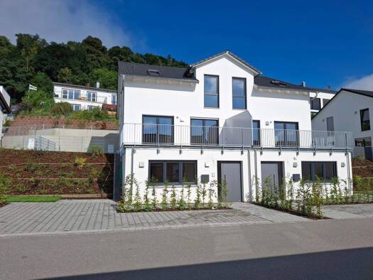 Einfamilienhaus zur Miete - Erstbezug 1.881 € 5 Zimmer 165 m² frei ab sofort Münchshofen Teublitz 93158