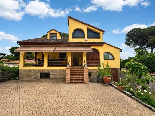 Chalet zum Kauf 264.000 € 3 Zimmer 307 m² 1.100 m² Grundstück Almorox 45900