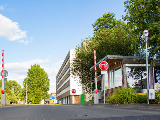 Bürofläche zur Miete provisionsfrei 11 € 2 Zimmer 38 m² Bürofläche teilbar ab 19 m² Am Gewerbepark 5 Biesdorf Berlin 12683