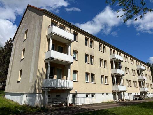 Wohnung zum Kauf als Kapitalanlage geeignet 85.000 € 6 Zimmer 118 m² am Bahnhof 1-9 Friedrichswerth 99869