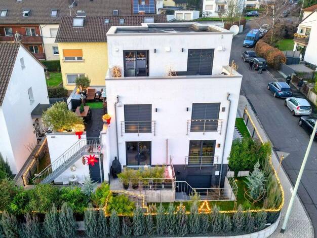 Mehrfamilienhaus zum Kauf 1.500.000 € 8 Zimmer 280 m² 372 m² Grundstück frei ab 01.06.2026 Diedenbergen Hofheim am Taunus 65719