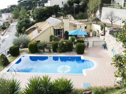 Villa zum Kauf 770.000 € 6 Zimmer 440 m² 1.400 m² Grundstück Tossa de Mar 17320
