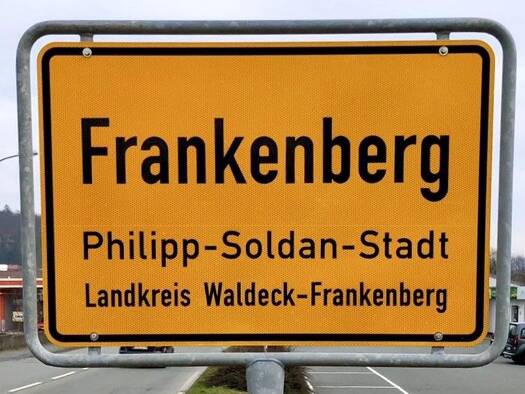 Mehrfamilienhaus zum Kauf 380.000 € 15 Zimmer 396 m² 321 m² Grundstück Frankenberg Frankenberg (Eder) 35066