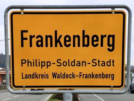 Mehrfamilienhaus zum Kauf 380.000 € 15 Zimmer 396 m² 321 m² Grundstück Frankenberg Frankenberg 35066