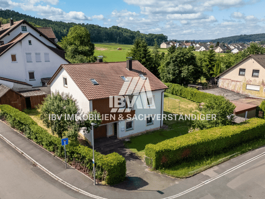 Einfamilienhaus zum Kauf 349.000 € 7 Zimmer 164 m² 844 m² Grundstück Ammersricht Amberg 92224