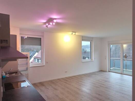 Wohnung zur Miete 975 € 3,5 Zimmer 86 m² Geschoss 2/3 frei ab sofort Netphen 57250