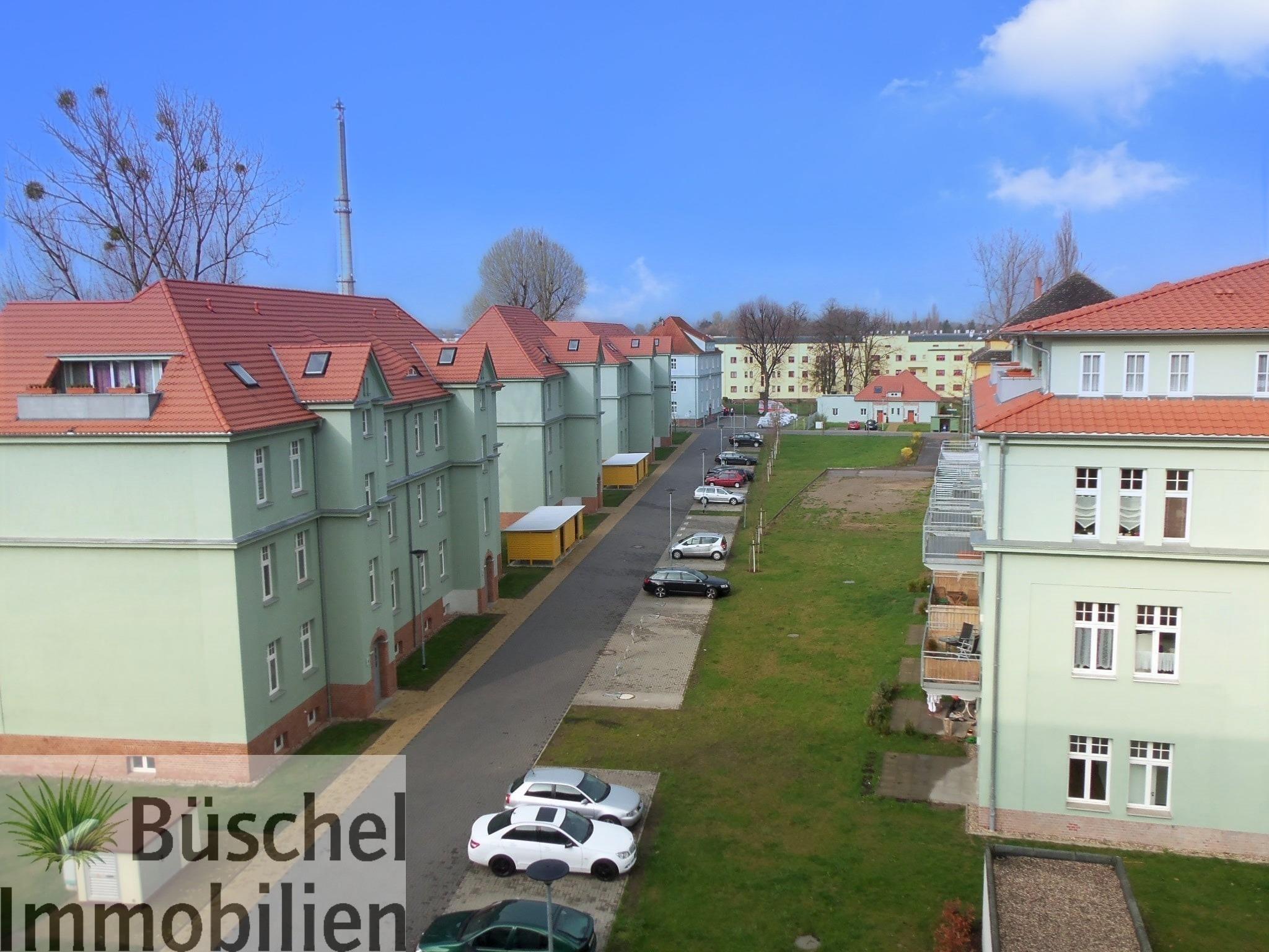 Wohnung zur Miete 526 € 3 Zimmer 80,9 m²<br/>Wohnfläche 1.<br/>Geschoss 01.02.2025<br/>Verfügbarkeit An der Enckekaserne 126 Beimssiedlung Magdeburg 39110