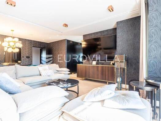 Haus zum Kauf 1.600.000 € 4 Zimmer 272 m² Bilice Bilice 22000