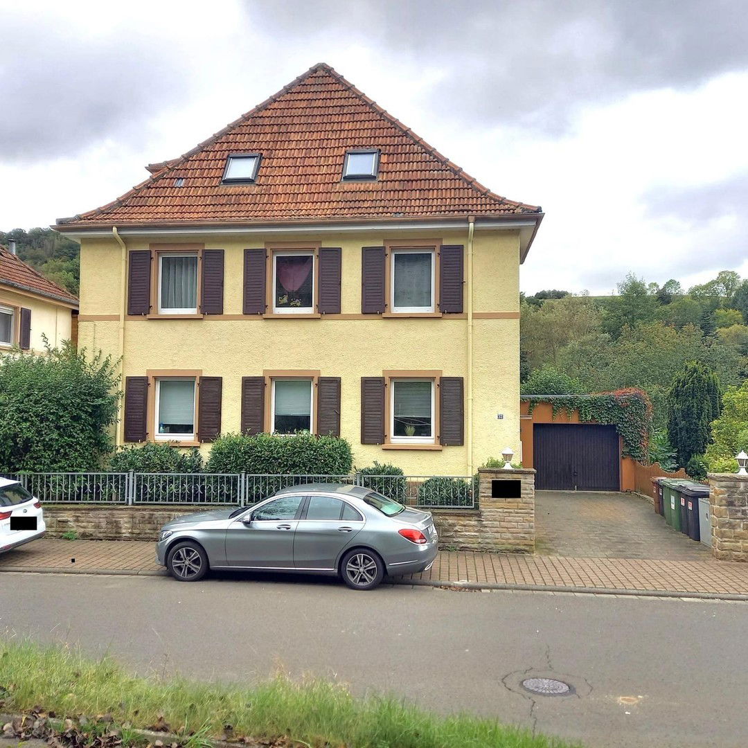 Mehrfamilienhaus zum Kauf provisionsfrei 385.000 € 13 Zimmer 256 m²<br/>Wohnfläche 1.035 m²<br/>Grundstück 01.02.2025<br/>Verfügbarkeit Luitpoldstraße 32 Obermoschel 67823