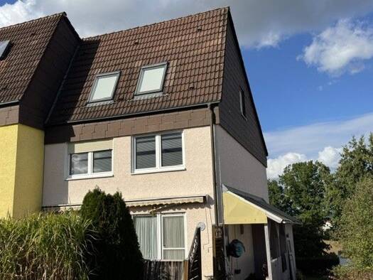 Doppelhaushälfte zum Kauf 468.000 € 5 Zimmer 135 m² 432 m² Grundstück Bischberg Bischberg 96120