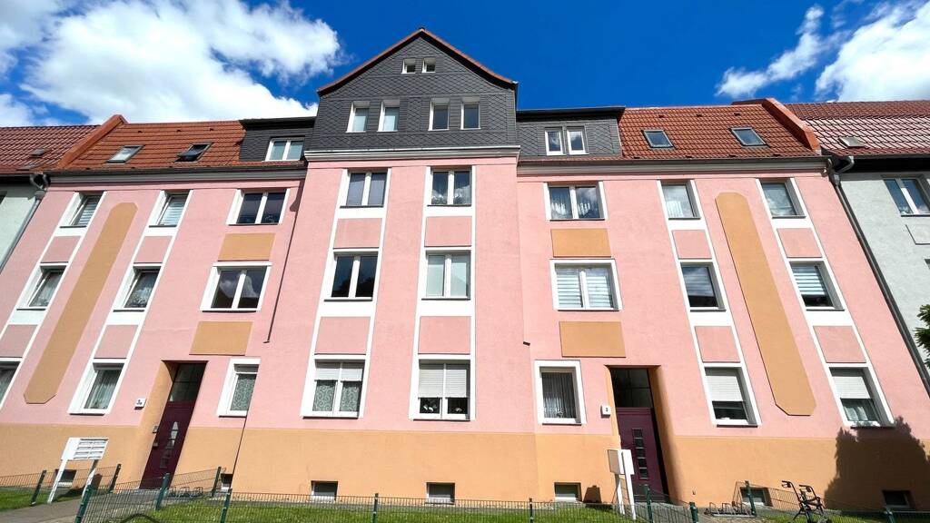 Wohnung zur Miete 374 € 2 Zimmer 45 m² 3. Geschoss frei ab 01.05.2026 Rostocker Straße 3 Neue Neustadt Magdeburg 39124