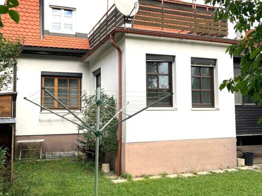 Haus zum Kauf 695.000 € 5 Zimmer 155 m² 920 m² Grundstück Baden 2500