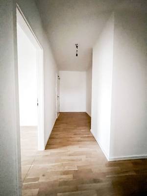 Wohnung zum Kauf provisionsfrei 300.000 € 3 Zimmer 87 m²<br/>Wohnfläche ab sofort<br/>Verfügbarkeit Kuhwaldstraße Bockenheim Frankfurt am Main 60486