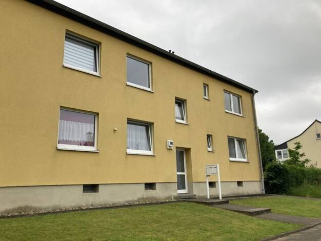 Wohnung zur Miete nur mit Wohnberechtigungsschein 417 € 3,5 Zimmer 74,7 m² 1. Geschoss Hauptstr. 142 Merkstein Herzogenrath 52134