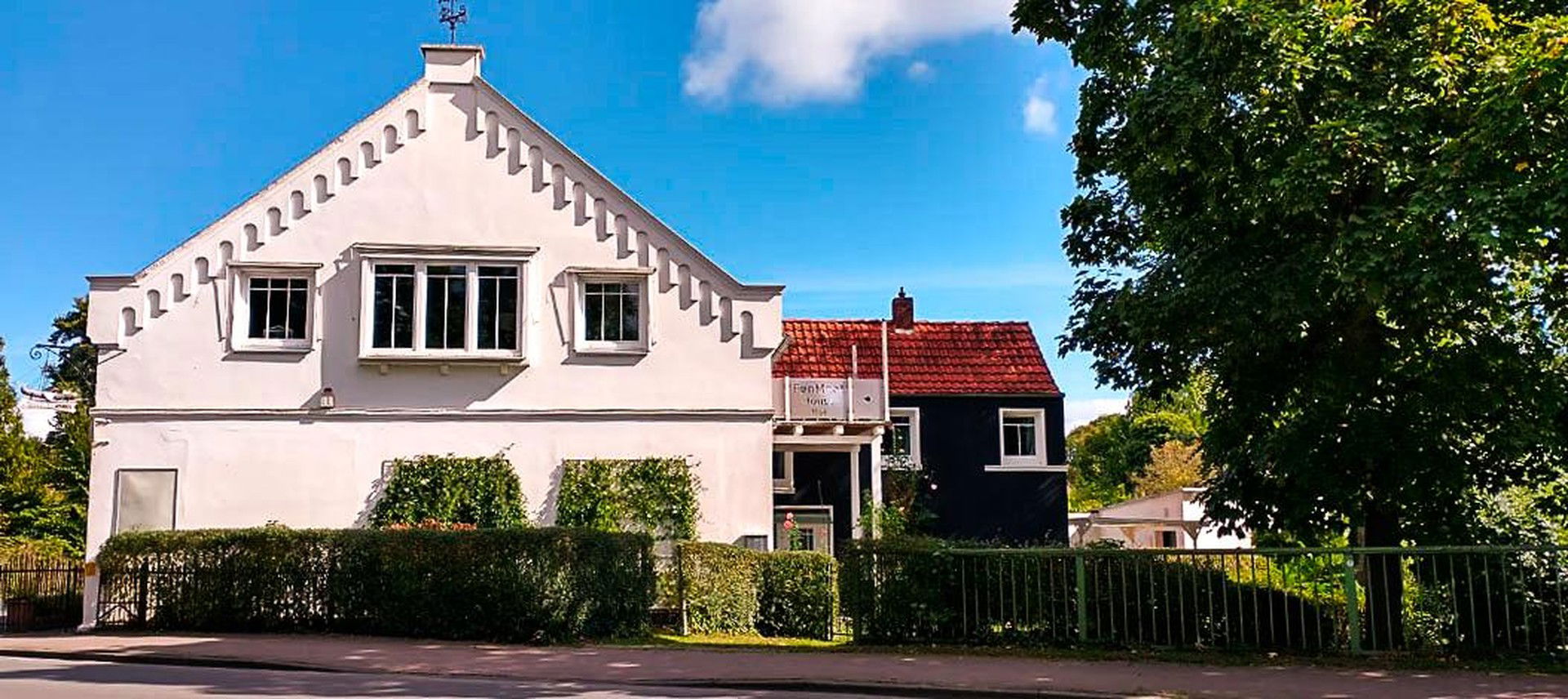 Mehrfamilienhaus zum Kauf provisionsfrei 298.000 € 7 Zimmer 267 m²<br/>Wohnfläche 489 m²<br/>Grundstück Rodenkirchen Stadland 26935