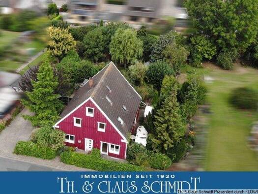 Haus zum Kauf 175.000 € 4,5 Zimmer 150 m² 1.042 m² Grundstück Brake 26919