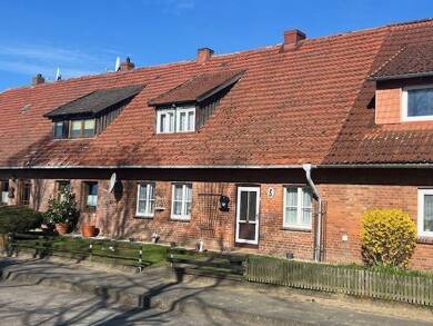 Einfamilienhaus zum Kauf 79.500 € 4 Zimmer 100 m² 705 m² Grundstück Gülzow Gülzow-Prüzen - Gülzow 18276