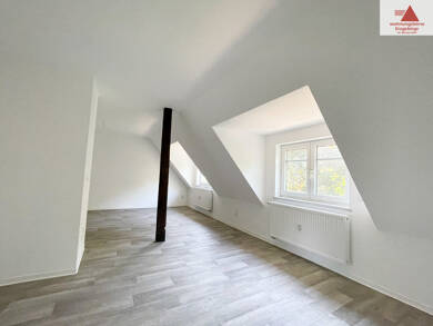 Wohnung zur Miete 800 € 4 Zimmer 91,4 m² Dachgeschoss frei ab 01.10.2025 F.-Ludwig-Jahn-Str. 3 Schlettau Schlettau 09487