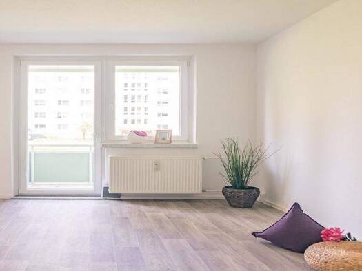 Wohnung zur Miete 390 € 2 Zimmer 63 m² EG frei ab 16.06.2026 Stollberger Str. 39 Kapellenberg Chemnitz 09119