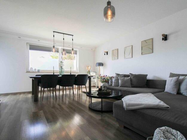 Wohnung zum Kauf 249.000 € 4 Zimmer 100,2 m² 1. Geschoss Asberger Straße 1b Moers-Mitte Moers 47441