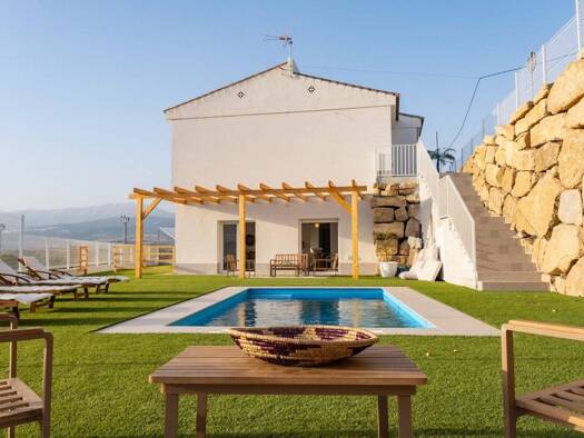 Chalet zum Kauf - Erstbezug 365.000 € 3 Zimmer 101 m² 488 m² Grundstück Viñuela 29712