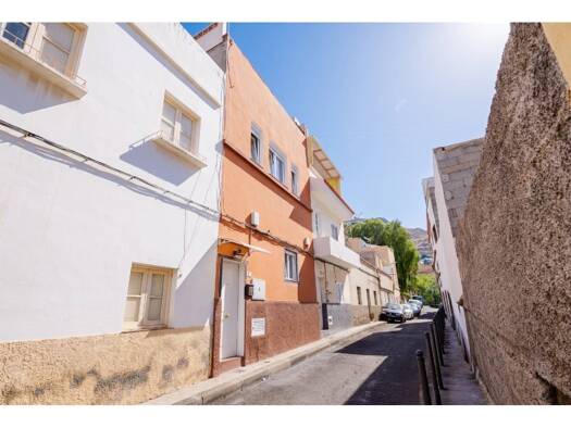 Villa zum Kauf 210.000 € 2 Zimmer 65 m² Calle Enrique Lara 81 Santa Cruz de Tenerife 38150