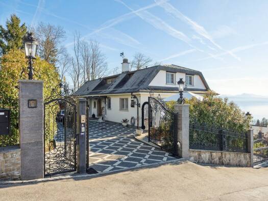 Einfamilienhaus zum Kauf 12 Zimmer 425 m² 2.810 m² Grundstück Lutry Lutry 1009