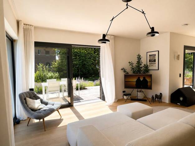 Einfamilienhaus zum Kauf provisionsfrei 799.000 € 5 Zimmer 171 m² 689 m² Grundstück Schwarzenbek 21493