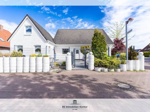 Einfamilienhaus zum Kauf 379.500 € 8 Zimmer 206 m² 558 m² Grundstück Larrelt Emden 26723