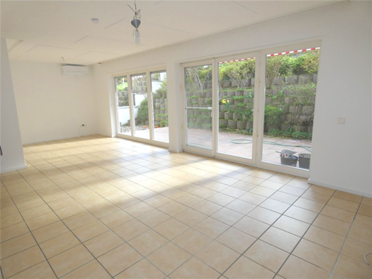 Mehrfamilienhaus zum Kauf provisionsfrei 9 Zimmer 300 m² 515 m² Grundstück frei ab sofort Gimmeldingen Neustadt 67435