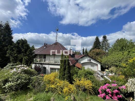Einfamilienhaus zum Kauf 340.000 € 296 m² 5.621 m² Grundstück Kesselscheid Ruppichteroth 53809