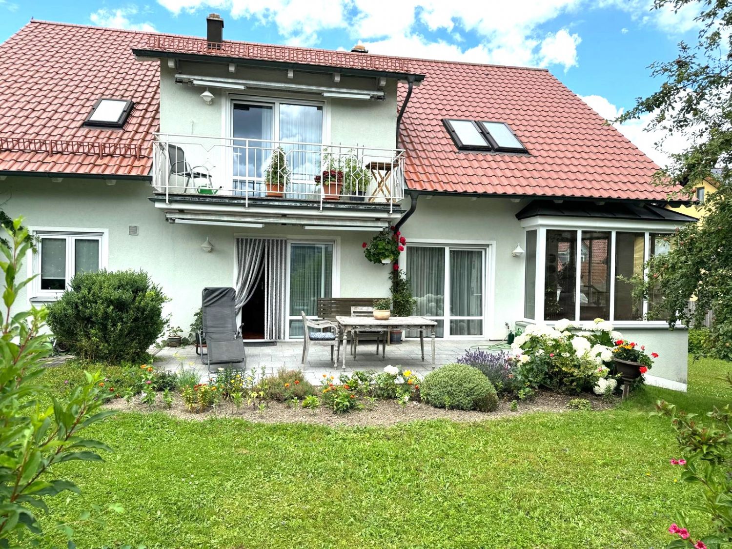 Mehrfamilienhaus zum Kauf 627.000 € 8 Zimmer 230 m²<br/>Wohnfläche 918 m²<br/>Grundstück Hohenkemnath Ursensollen 92289